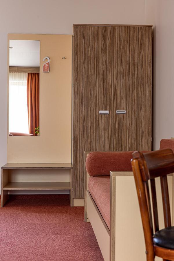 Info Hotel Паланга Екстериор снимка