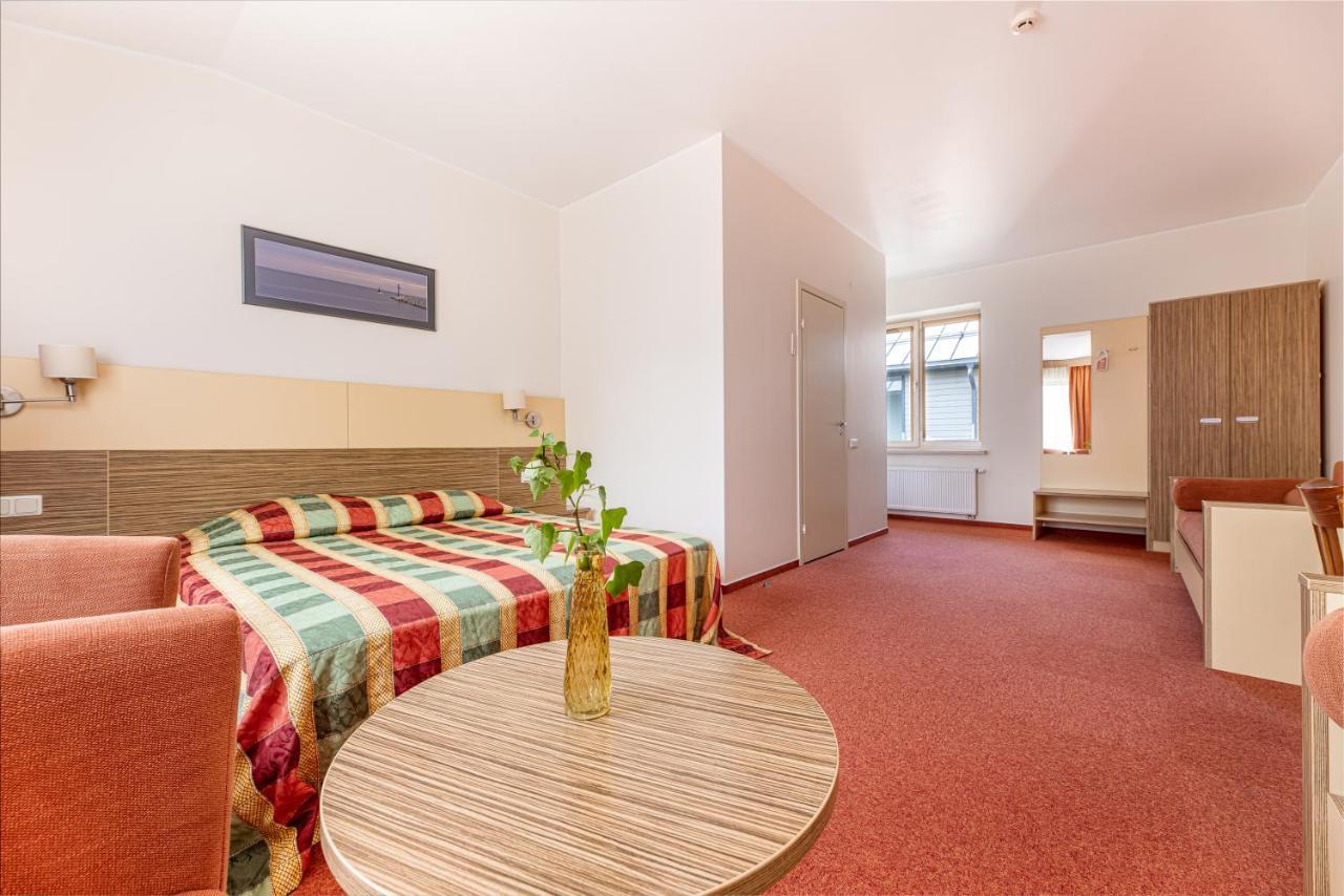 Info Hotel Паланга Екстериор снимка
